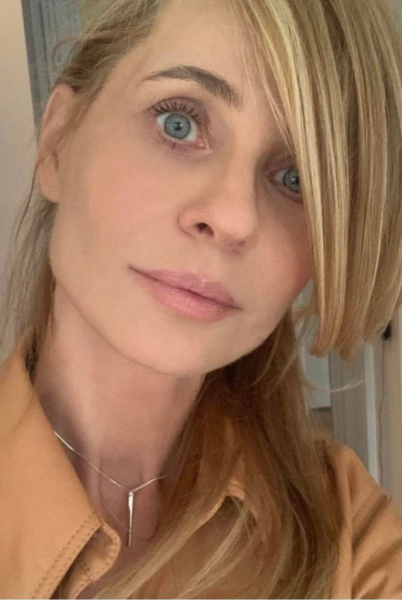 Aneta Kręglicka kpi ze "sztucznej urody z pudełka"