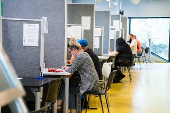 Bezrobocie w Polsce w dół. Najnowsze dane GUS za maj potwierdzają "tradycję"
