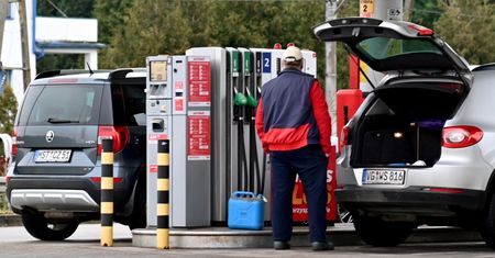 Diesla może zabraknąć? "Europa uzależniona teraz od dostaw z Bliskiego Wschodu, Indii i Chin"