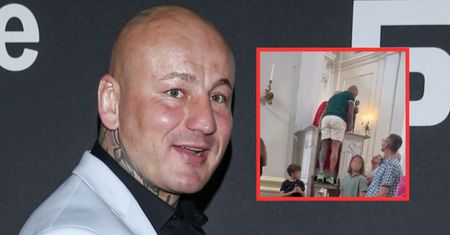 "Nie przekroczył przepisów liturgicznych". Proboszcz zabrał głos ws. Artura Szpilki