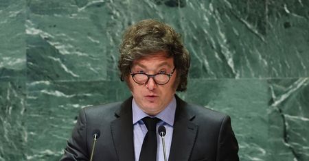 Skandal w Argentynie. Prezydent został oskarżony o plagiat