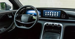 Wnętrze nowoczesnego samochodu