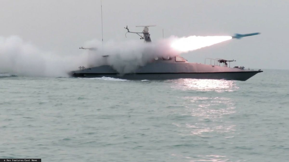 Cieśnina Ormuz. Zdjęcie ilustracyjne