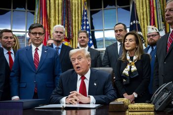 Kruche poparcie Trumpa. Amerykanie są niezadowoleni z jego rządów