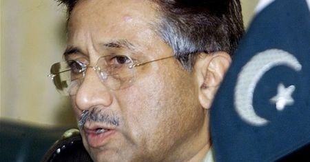 Prezydent Pakistanu zniósł stan wyjątkowy