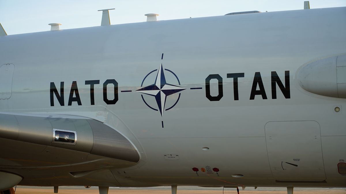 Samolot AWACS 