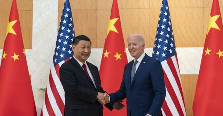 Spotkanie Bidena z Xi Jinpingiem. USA wysyłają ważny sygnał