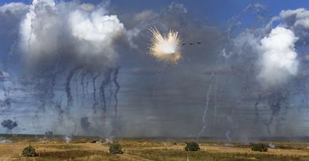 Manewry Zapad-2025. "Polska odpowie w adekwatny sposób"