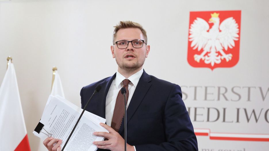 Nieletni sprawcy. Wiceminister sprawiedliwości Michał Woś prezentuje projekt zaostrzenia przepisów