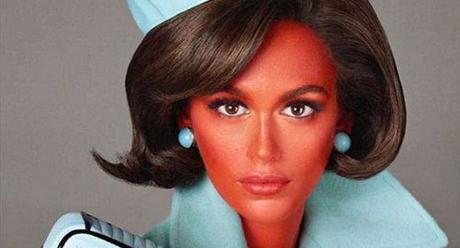 Jeremy Scott nową kampanią Moschino chciał rozpocząć dyskusję na temat imigrantów