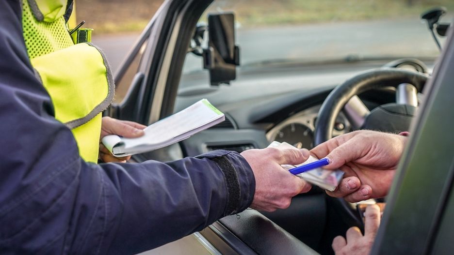 Prawo jazdy, dowód rejestracyjny i dowód ubezpieczenia