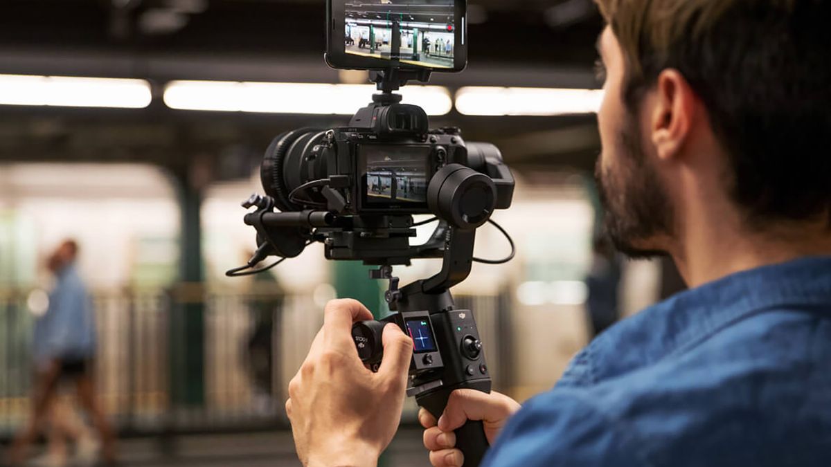 DJI Ronin-SC - składany i lekki gimbal do bezlusterkowców 1