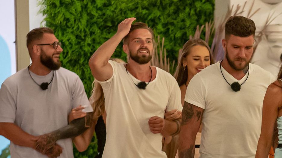 Kuba podpadł widzom programu "Love Island"
