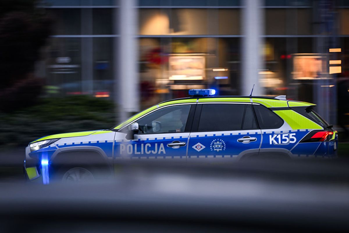 Pomachał policjantom. Okazało się, że Holendrzy wydali za nim ENA