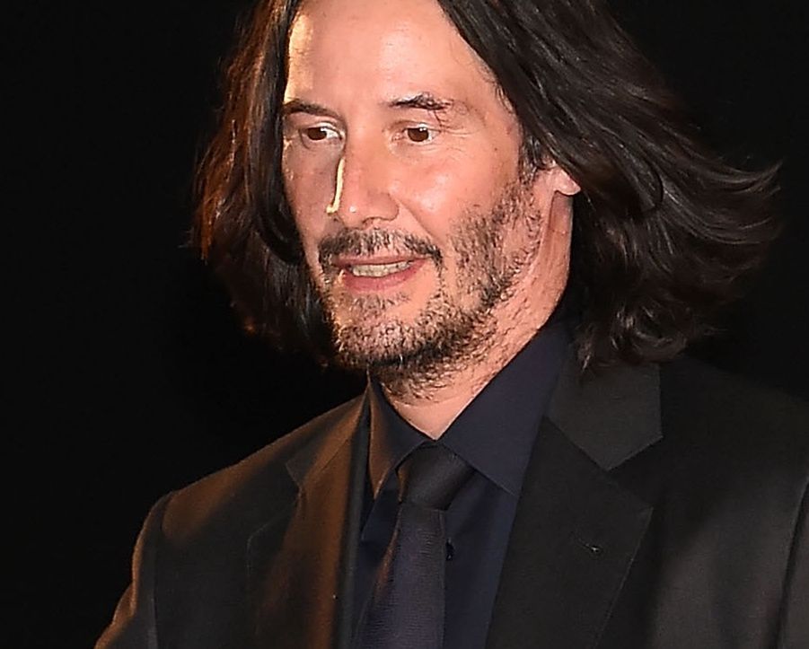 Keanu Reeves wystawił się na aukcję