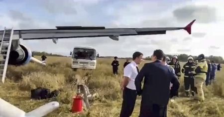 Rosja potwierdza. Airbus nagle zmienił kurs. Dramatyczne lądowanie samolotu