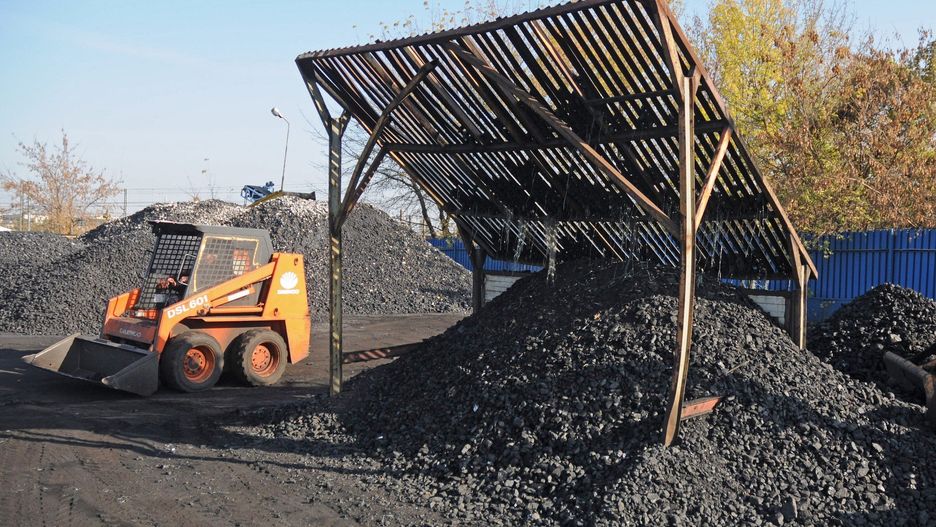 Tak tanio na rynku węgla dawno nie było. Tyle trzeba zapłacić za tonę. Sprawdź.