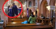 Nietypowe sceny podczas rekolekcji. Ksiądz chwycił za mikrofon i się zaczęło