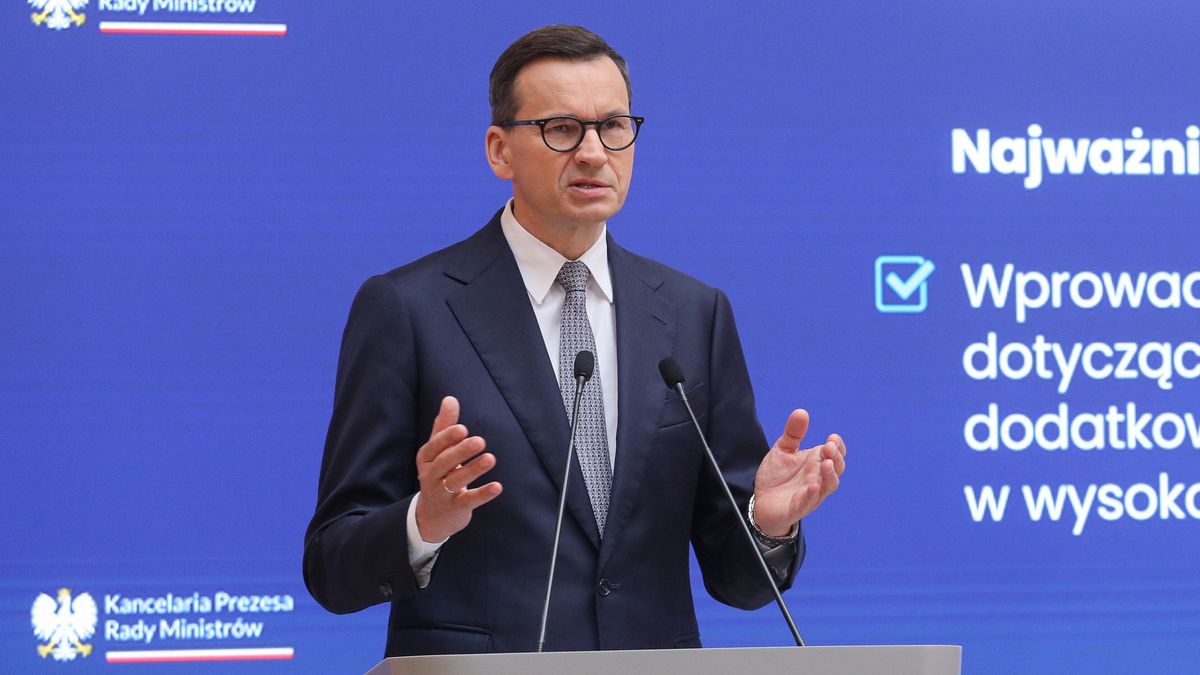 Premier Mateusz Morawiecki poinformował w piątek, że rząd przyjął projekt nowelizacji budżetu na 2023 rok
