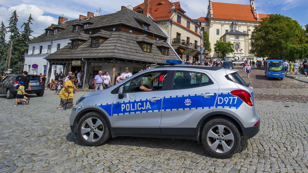 Sprawę uderzenie ucznia z Ukrainy bada policja. Na zdjęciu 