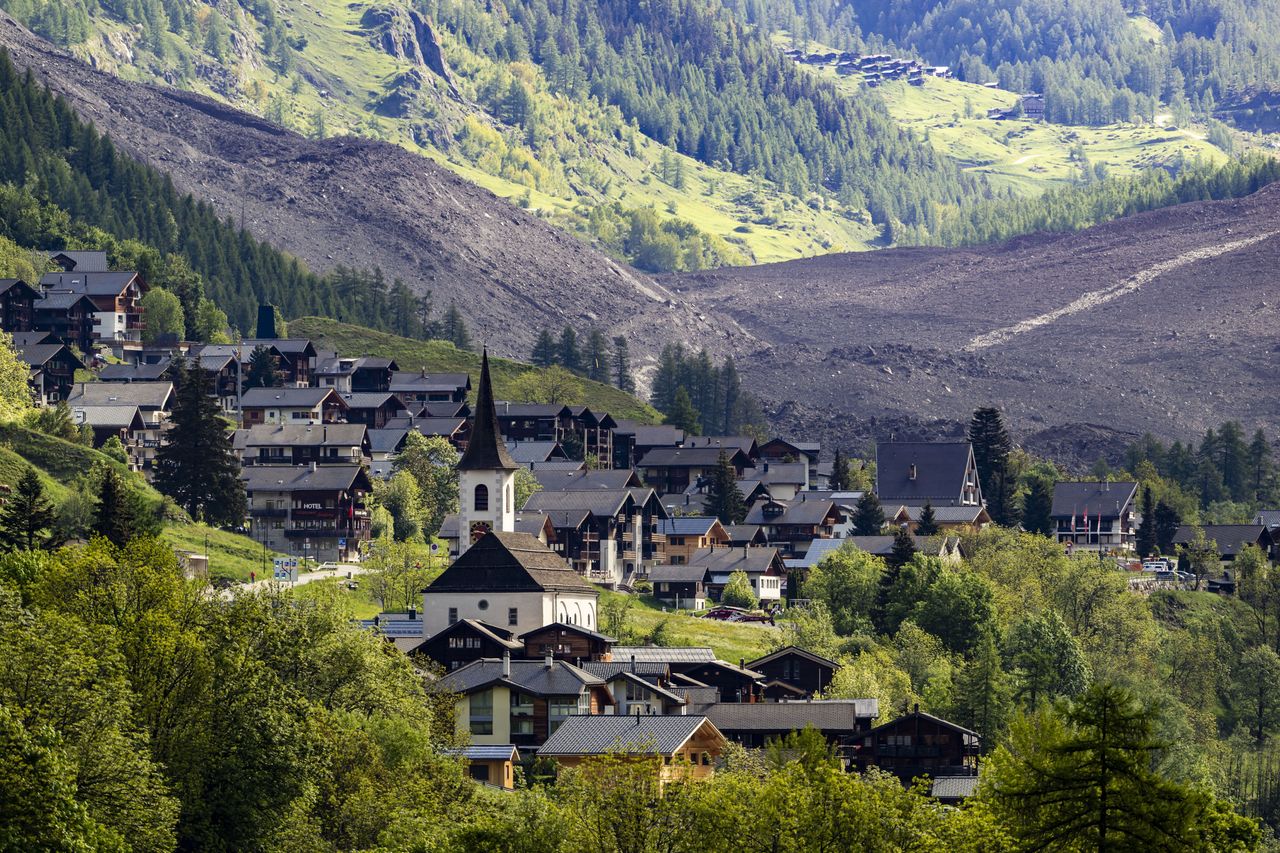 Gletscherschock im Wallis: Dorf Blatten unter Trümmern begraben