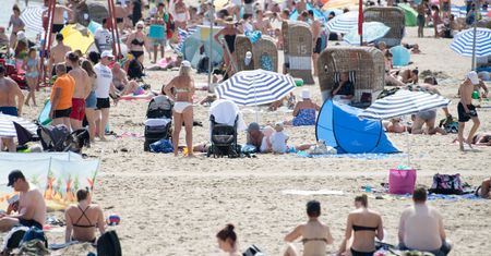 Jak Polacy znoszą falę upałów? Najnowsze badanie