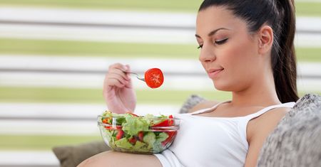 Czym grozi nadmiar żelaza w diecie kobiety w ciąży?