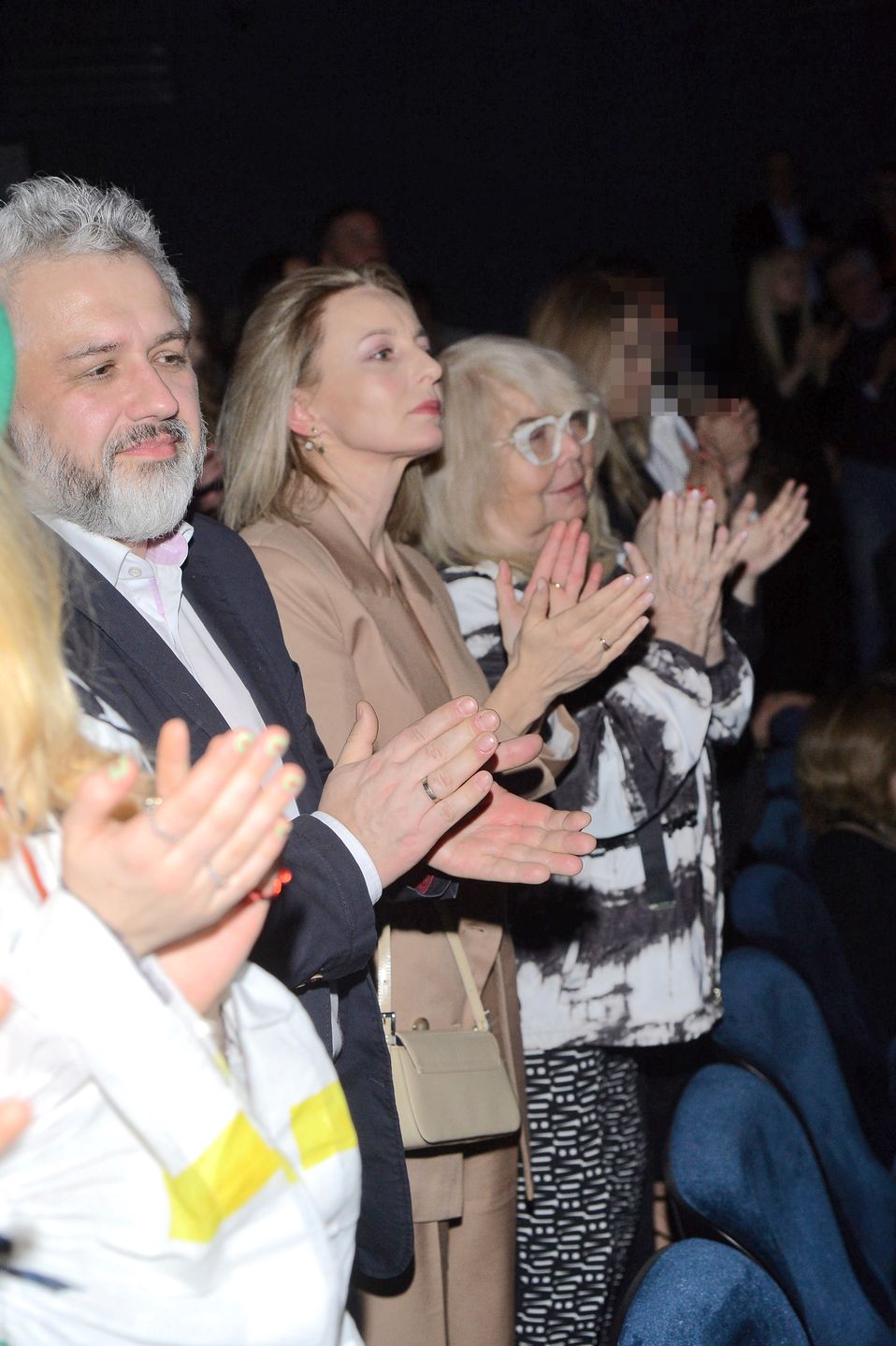 Julia Wieniawa z mamą i ojczymem