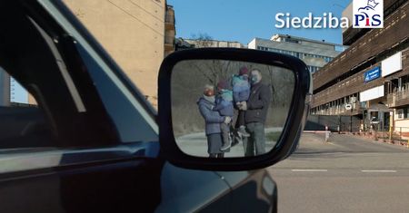 Wybory 2020. Mocny spot Małgorzaty Kidawy-Błońskiej. "10 maja te skrzynki mają być urnami"