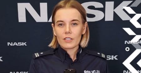 Wypłacała pieniądze. Nagle zobaczyła komunikat na ekranie