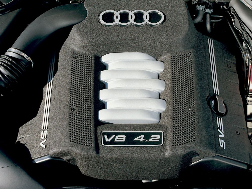 Audi z silnikiem V8 za taką kwotę? To możliwe, choć ryzykowne