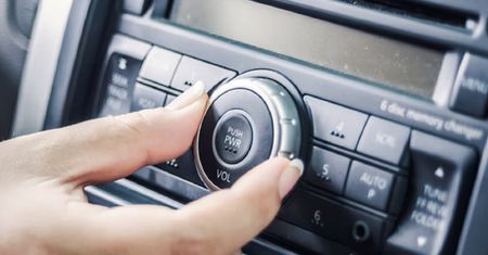 Abonament RTV za radio w samochodzie. Grożą wysokie kary