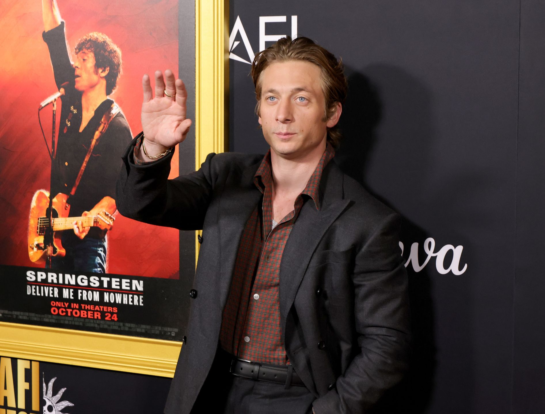 Jeremy Allen White 