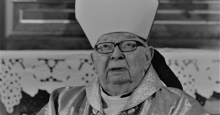 Wrocławska kuria apeluje do spadkobierców kard. Gulbinowicza. "Sankcja na nim ciąży"
