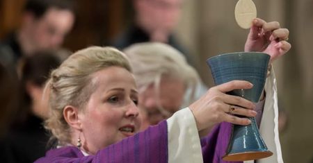 Pierwsza polska biskupka ewangelicka. "Chciałam uciec od dyskryminacji kobiet w Kościele"