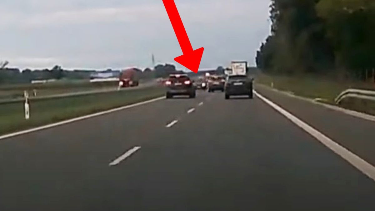 85-latka jechała ekspresówką pod prąd (YouTube)