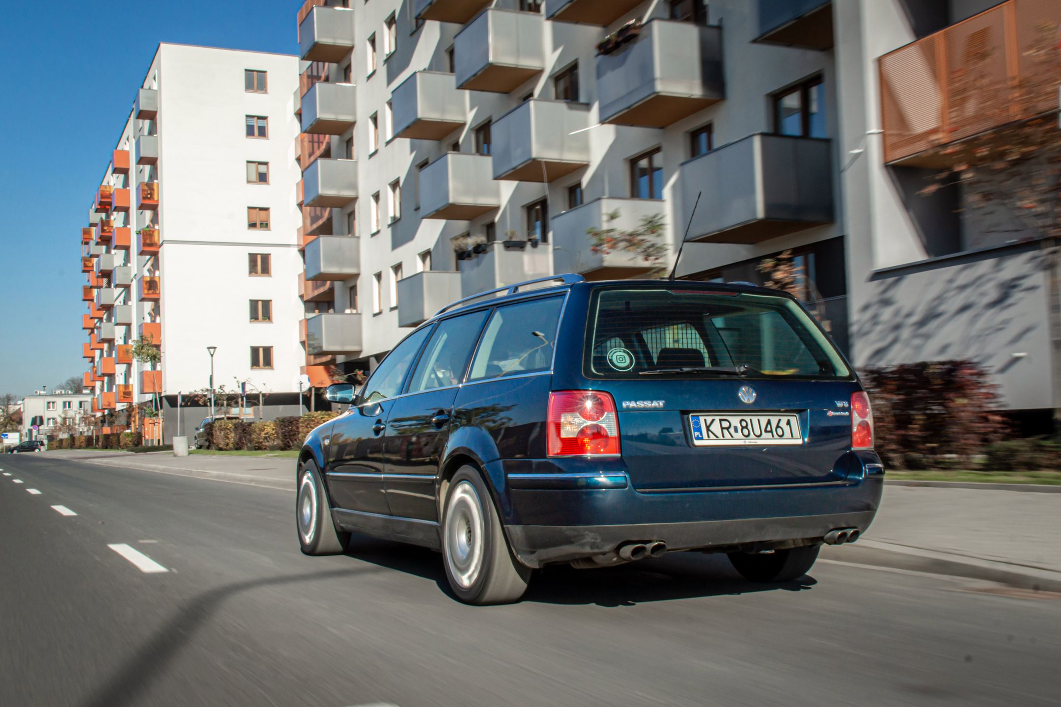 Duży silnik, automatyczna skrzynia, nadwozie kombi, więcej wzmocnień - to wszystko sprawiało, że samochód ważył w takim wydaniu aż 1850 kg
