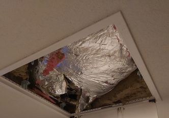 Wprowadzili się i zaczął się koszmar. Mieszkańcy pokazują zdjęcia z nowego bloku