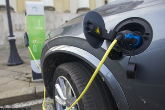 Ceny ładowania elektryków. Na rynku widać zmiany