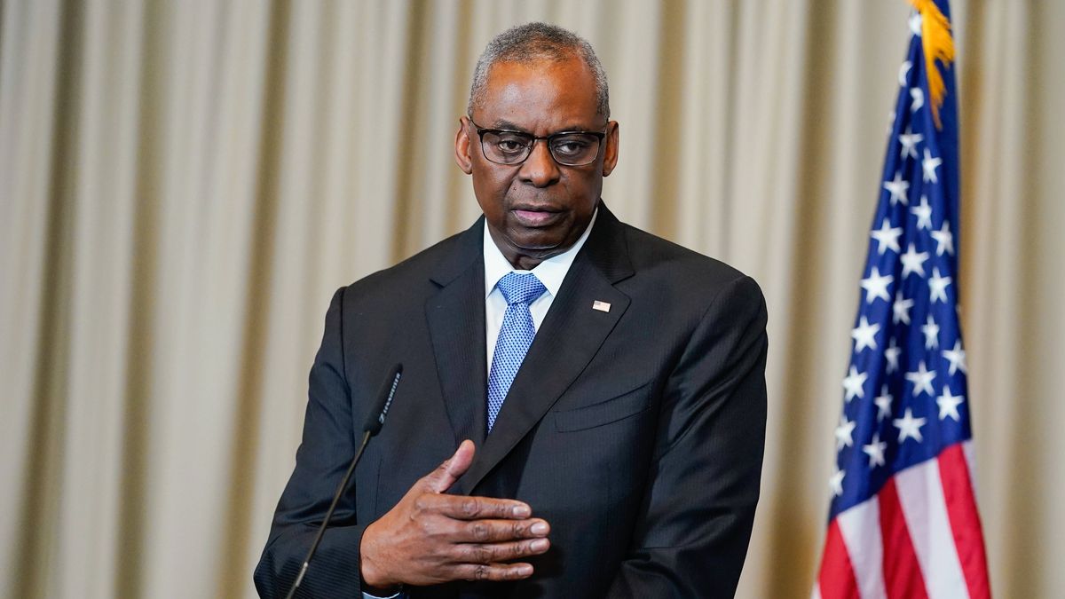 US defence sec tells Israel of outrage at Gaza aid worker deaths
FILED - 19 March 2024, Rhineland-Palatinate, Ramstein-Miesenbach: US Secretary of Defense Lloyd Austin speaks at the final press conference. Austin "expressed his outrage" at Israel's deadly attack on volunteers in the Gaza Strip in a conversation with his Israeli counterpart, an Austin spokesman said. Photo: Uwe Anspach/dpa 
Dostawca: PAP/DPA.
Uwe Anspach
---