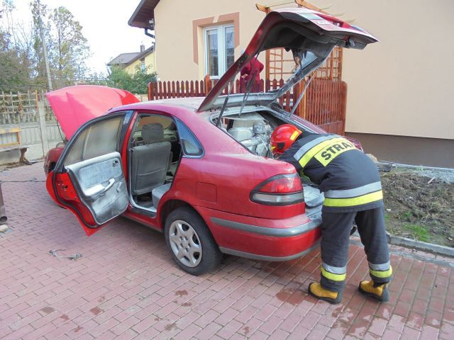 Pożar samochodu osobowego w Bodzechowie