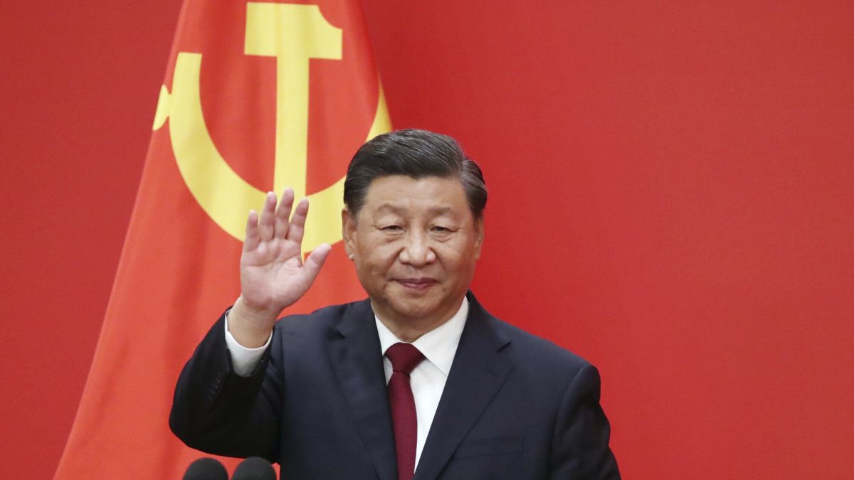 Temporary
Seven members of China's Communist Party leadership including President Xi Jinping are selected after Communist Party congress at Great Hall of the People in Beijing, China on October 23, 2022. 69-year-old Xi Jinping did not follow custom of retirement age and entered an unusual third term as general secretary of the Chinese Communist Party (CCP) and chairman of the Central Military Commission (CMC). To further centralize his power, the leadership members who are close to Xi Jinping are selected.( The Yomiuri Shimbun via AP Images )
Koki Kataoka