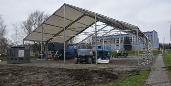 Tarnobrzeg: Trwa budowa lodowiska w nowej lokalizacji