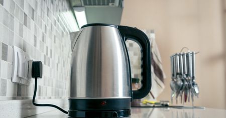 Jak odkamienić czajnik? Sprawdzone sposoby