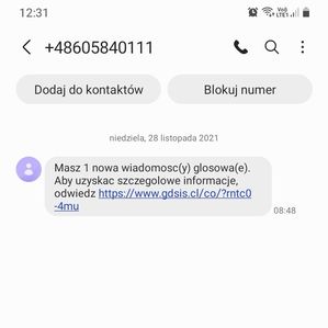 Fałszywy SMS "od poczty głosowej"