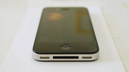 Zestawienie informacji o iPhonie HD na obrazku 1