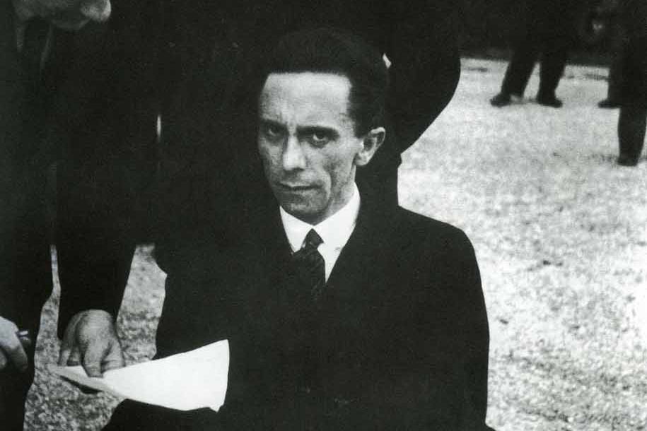 Oczy nienawiści Goebbelsa w kadrze żydowskiego fotografa 1