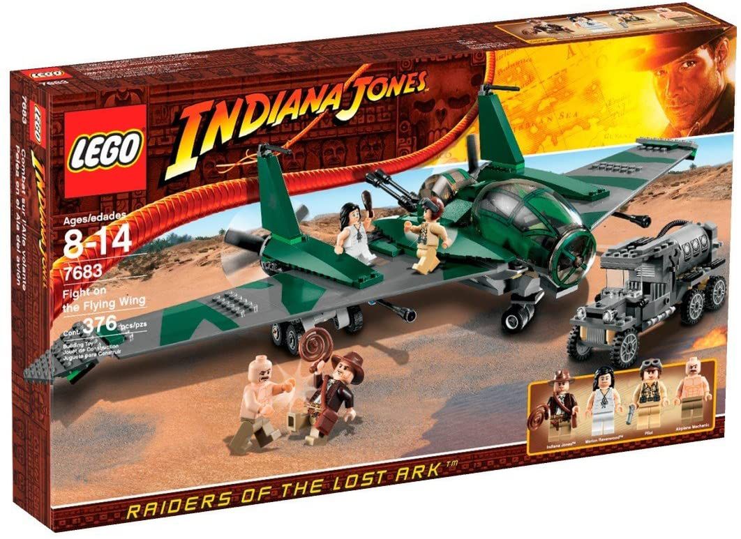 Zestaw LEGO z fikcyjnym sprzętem militarnym