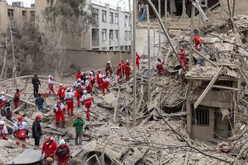 Szef MSZ Iranu ostrzega przed eskalacją wojny. "Znacznie większe ataki"