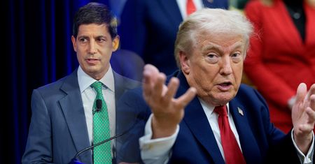 Trump twierdzi, że nie kazał Warshowi, by obniżył stopy. "On chce tego samego, co ja"